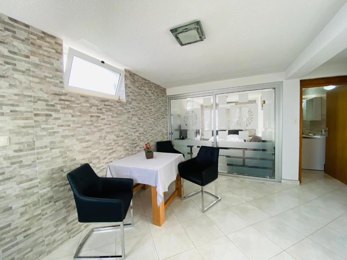 Apartmani-Joe Podglavica Dış mekan fotoğraf